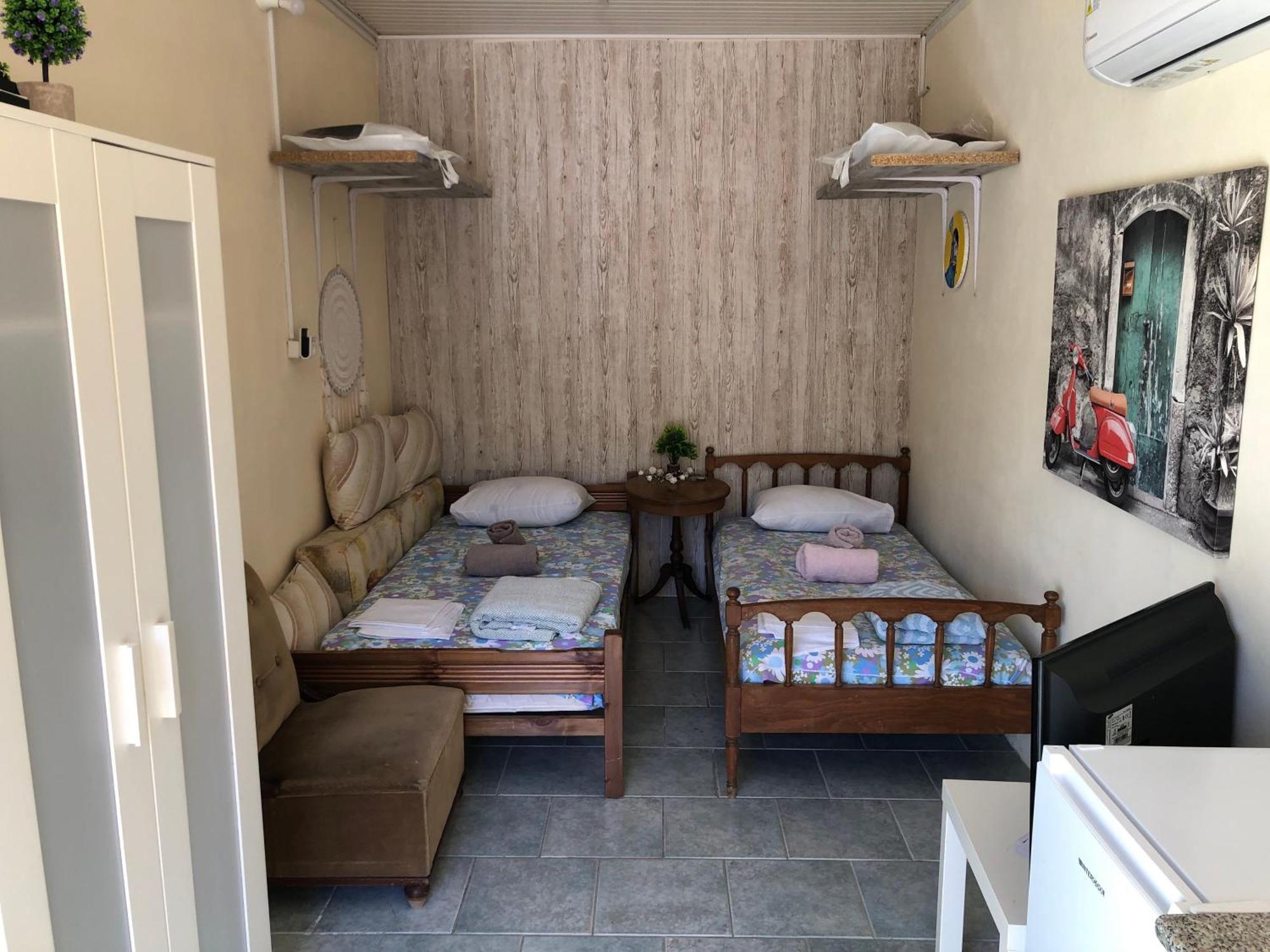 Converted Shed Studio & Garden Hanging Bed Porto Rafti Exterior photo